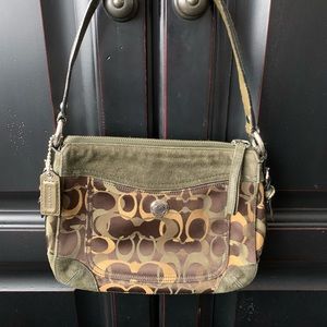 Green signature COACH shoulder purse pocketbook